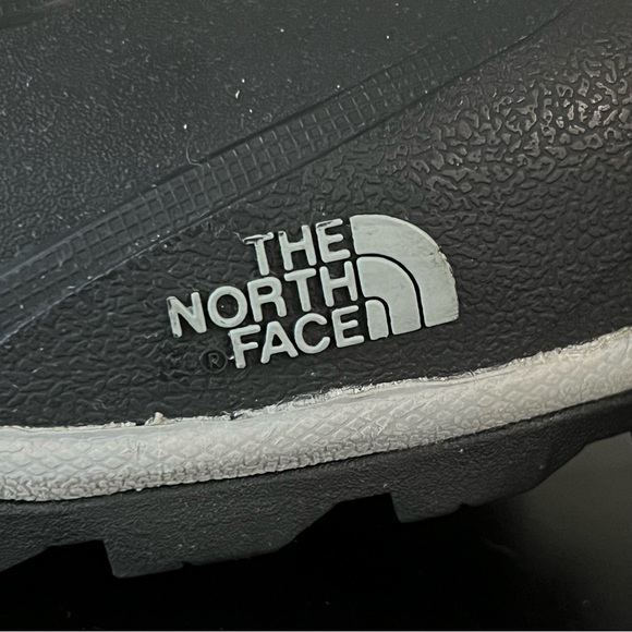 North Face Black Gray Chilkat 400 Cold Weather Hiker Boots - Picture 12 of 13